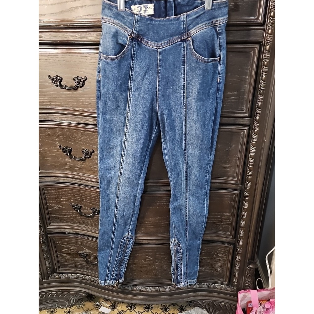 We The Free‎ People CRVY High Rise Back Zip Skinny Jeans Blue Medium Wash 27